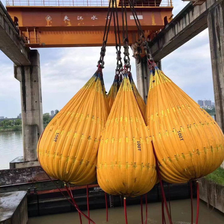 線性絞車1000噸拉力器、800T實(shí)驗(yàn)秤重測(cè)力計(jì)?